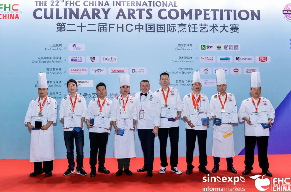 斩获,国际,冠军,精湛,技艺,实力,一身,新纪元,专业,老师